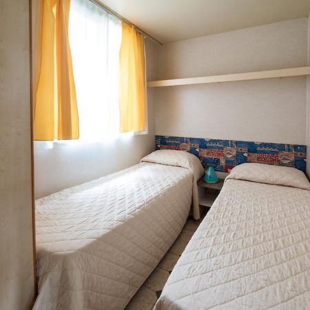 Villaggio Camping Punta Lunga Вьесте Экстерьер фото