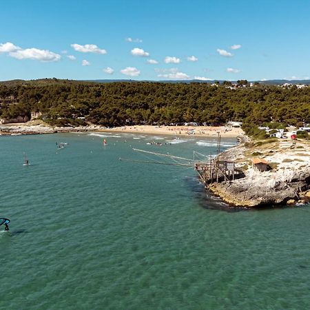 Villaggio Camping Punta Lunga Вьесте Экстерьер фото