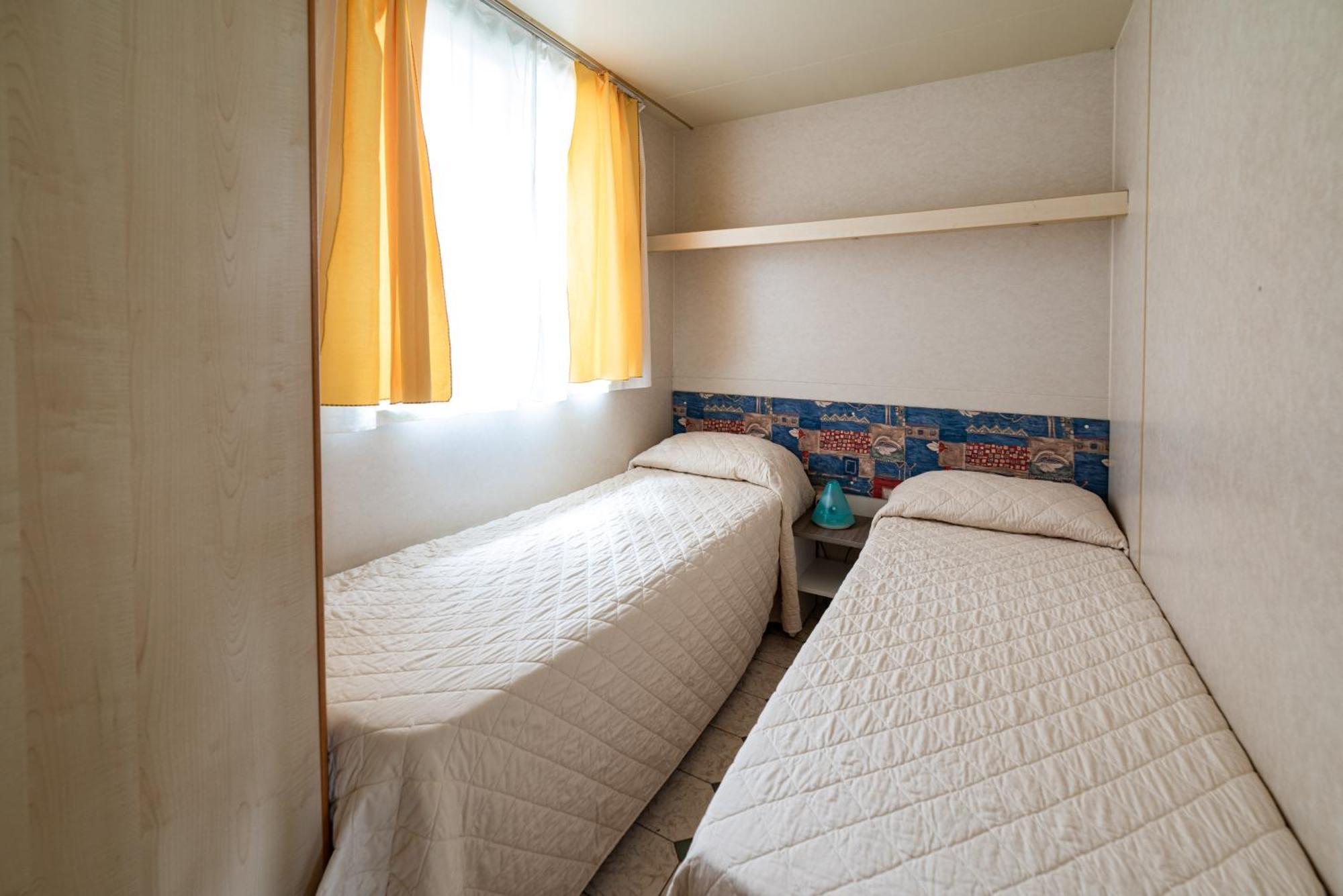 Villaggio Camping Punta Lunga Вьесте Экстерьер фото