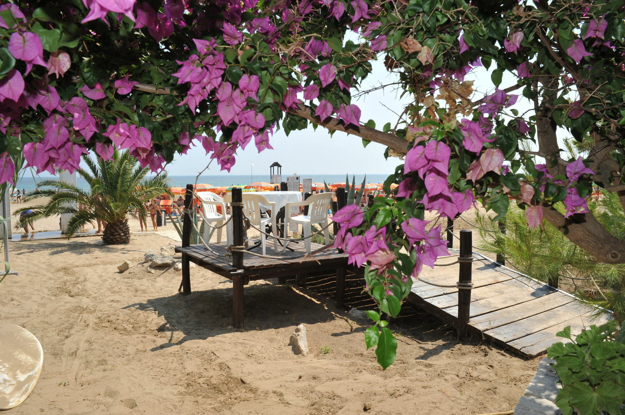Villaggio Camping Punta Lunga Вьесте Экстерьер фото