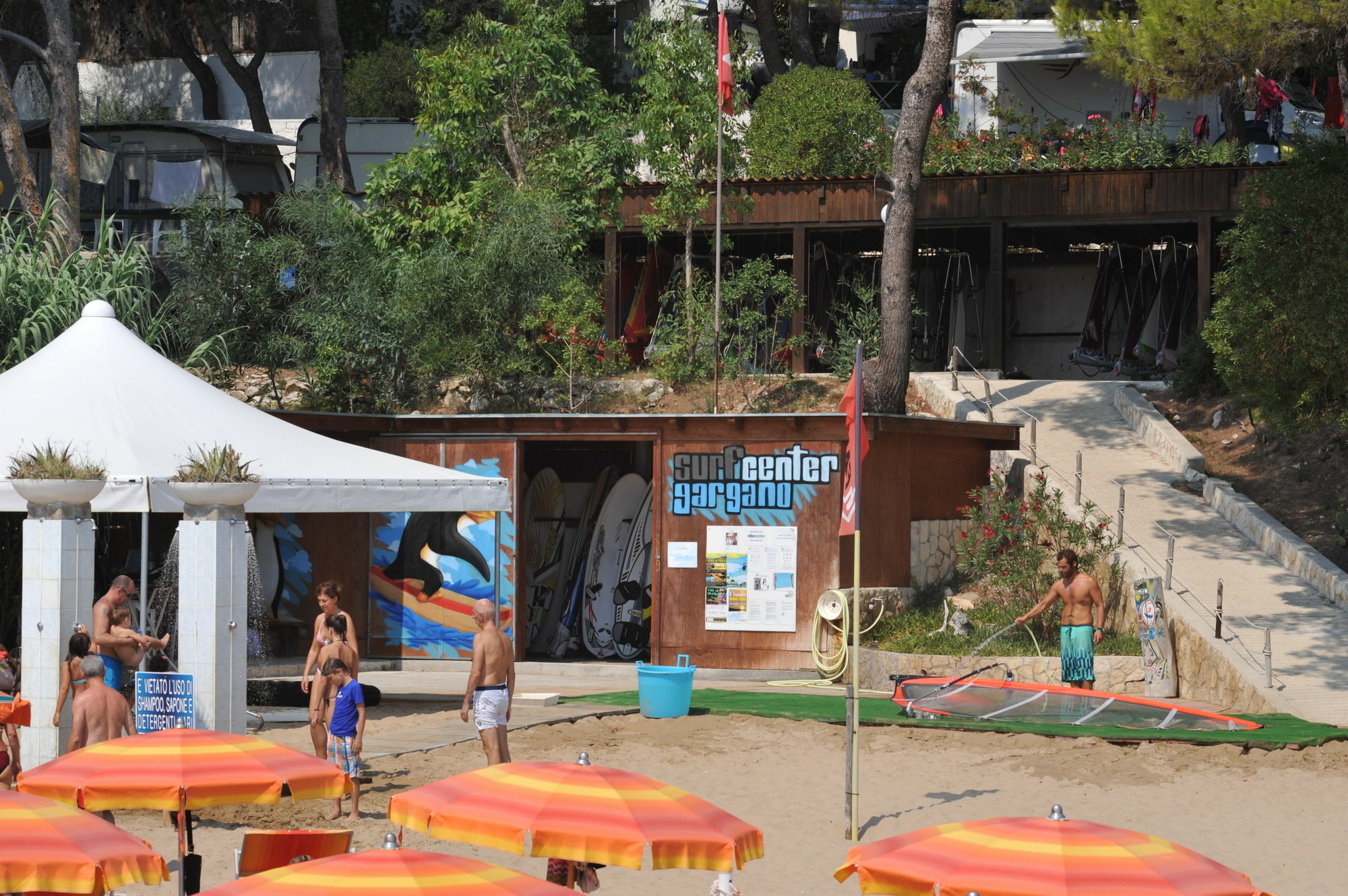 Villaggio Camping Punta Lunga Вьесте Экстерьер фото