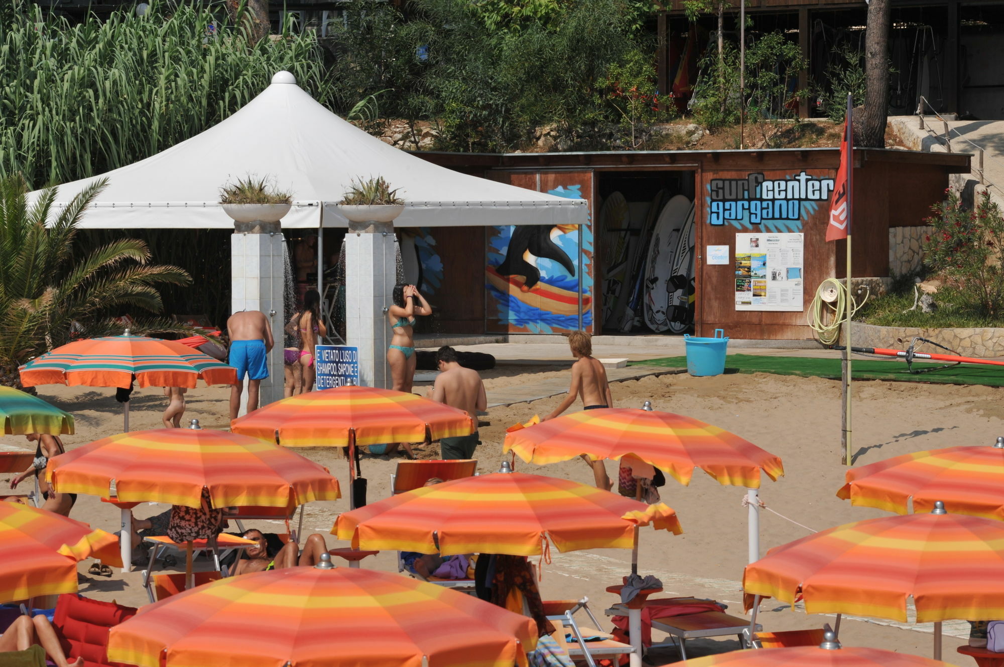 Villaggio Camping Punta Lunga Вьесте Экстерьер фото